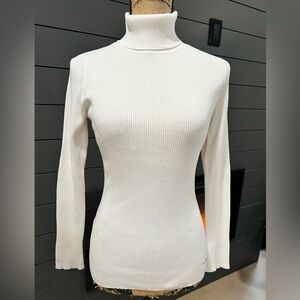 White House Black Market Cream Ribbed Turtleneck Top